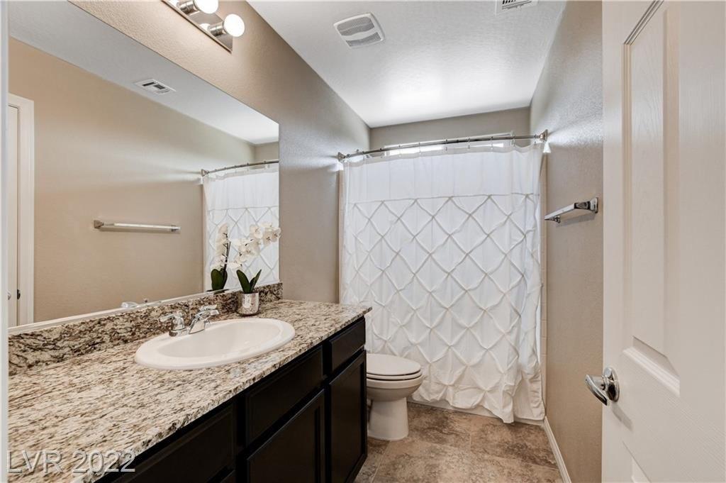 Bandon Cliffs St, North Las Vegas, NV 89084