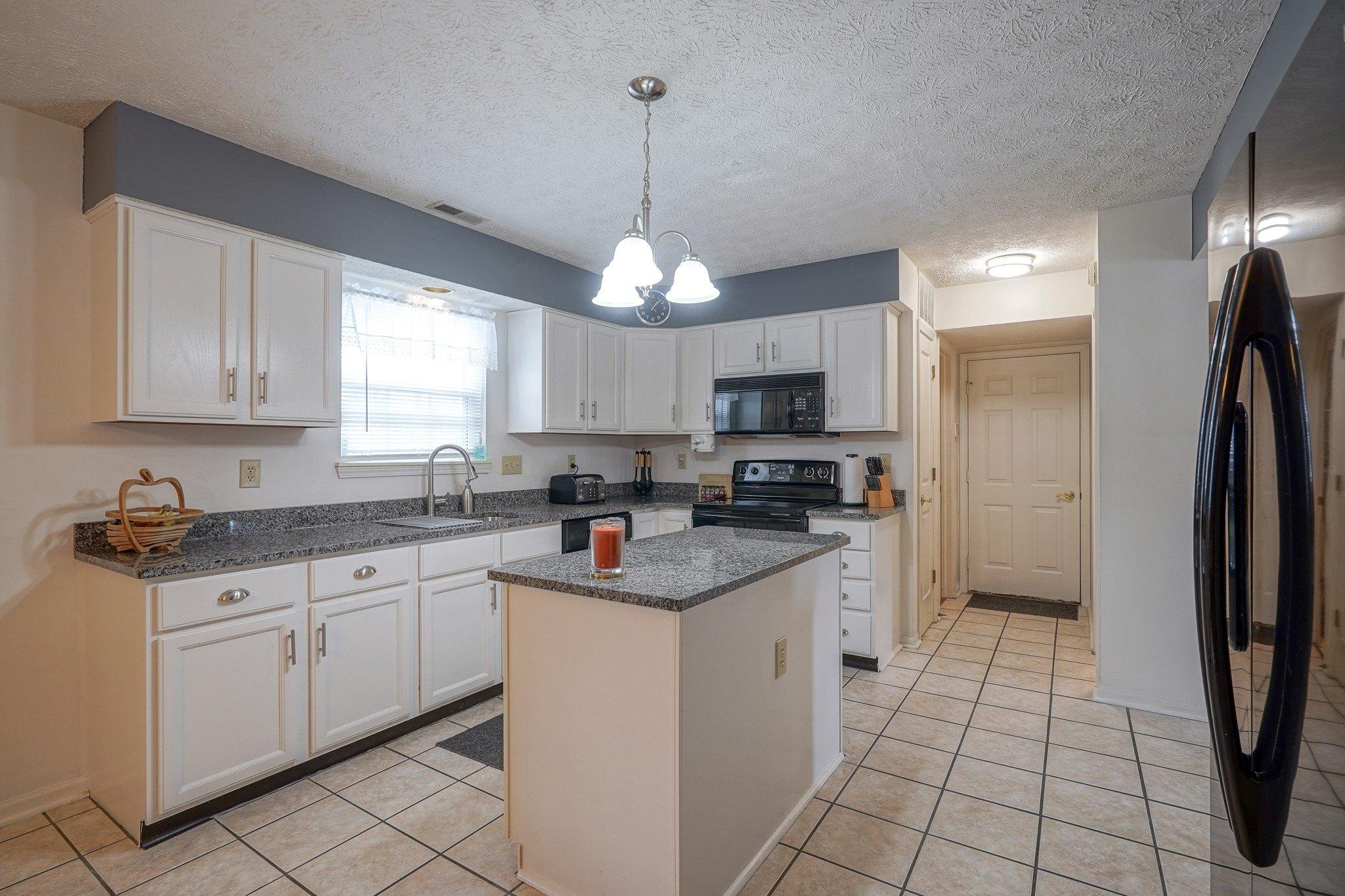 Oakspring Dr, Indianapolis, IN 46239
