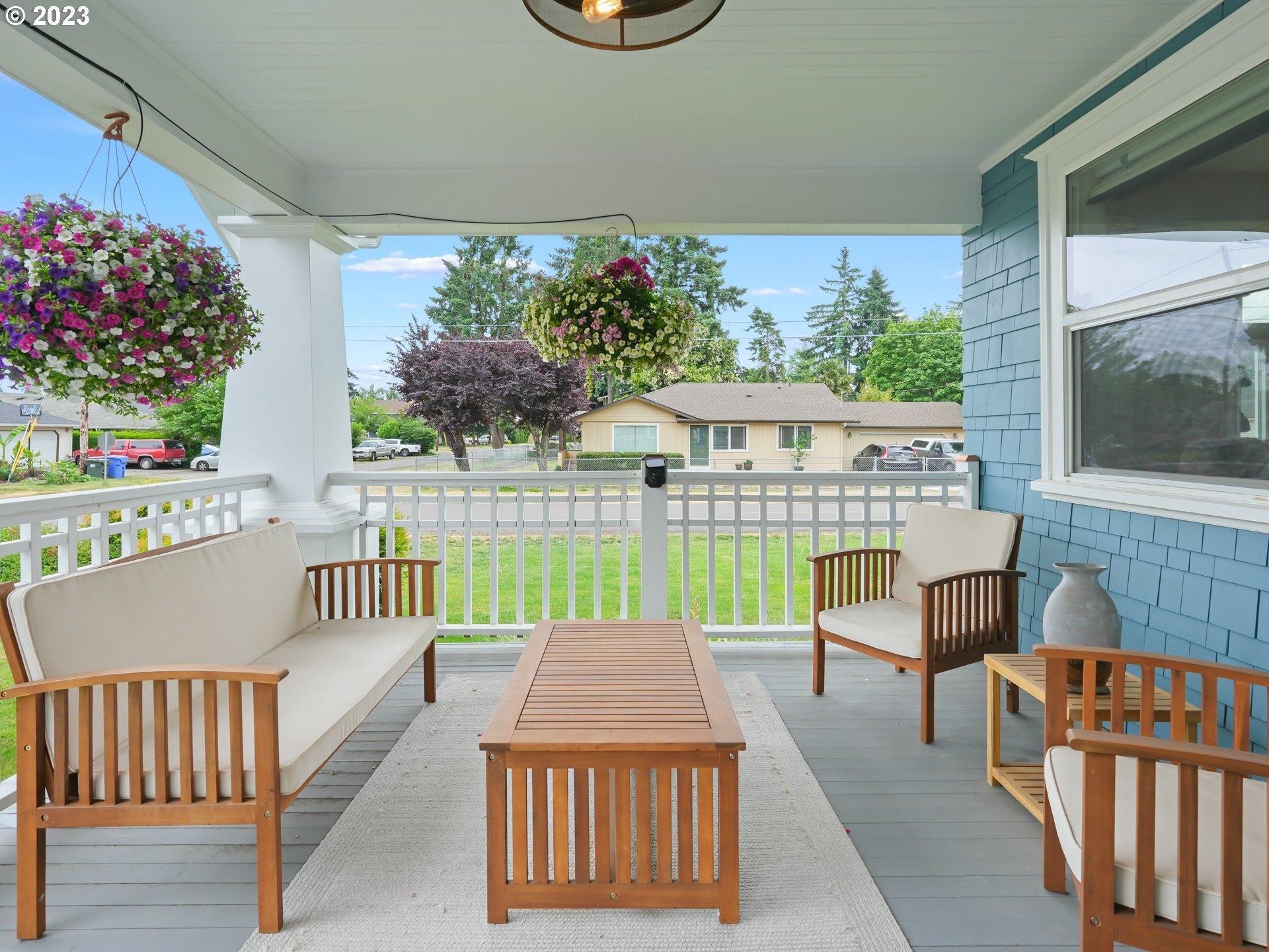 4th St, Hubbard, OR 97032