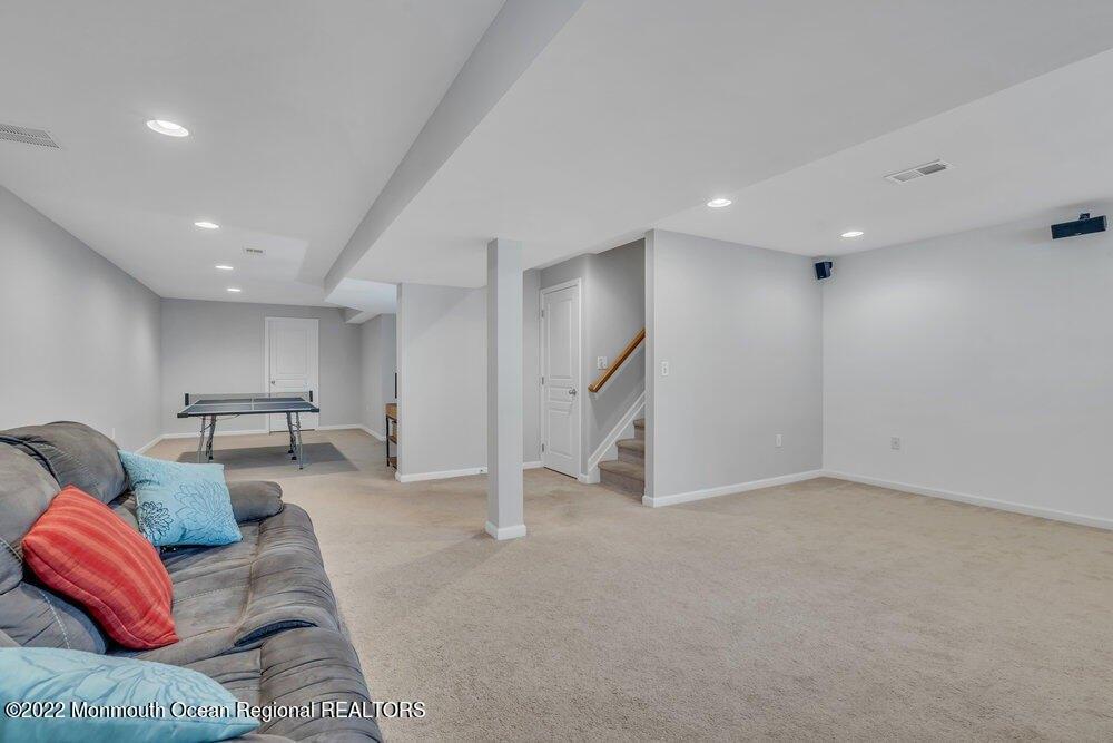 Demarest Dr, Manalapan, NJ 07726