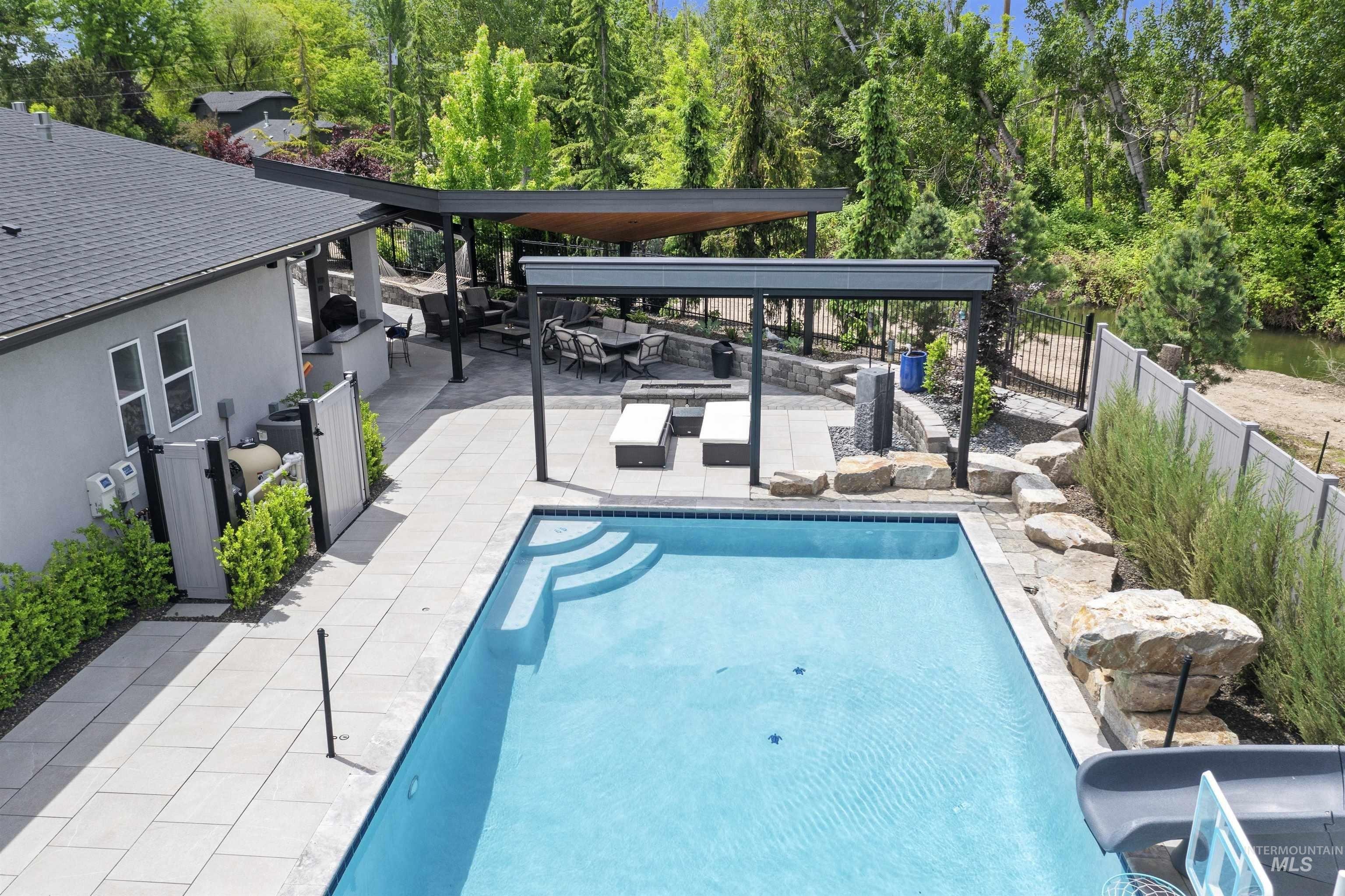 W Garnet St, Boise, ID 83703