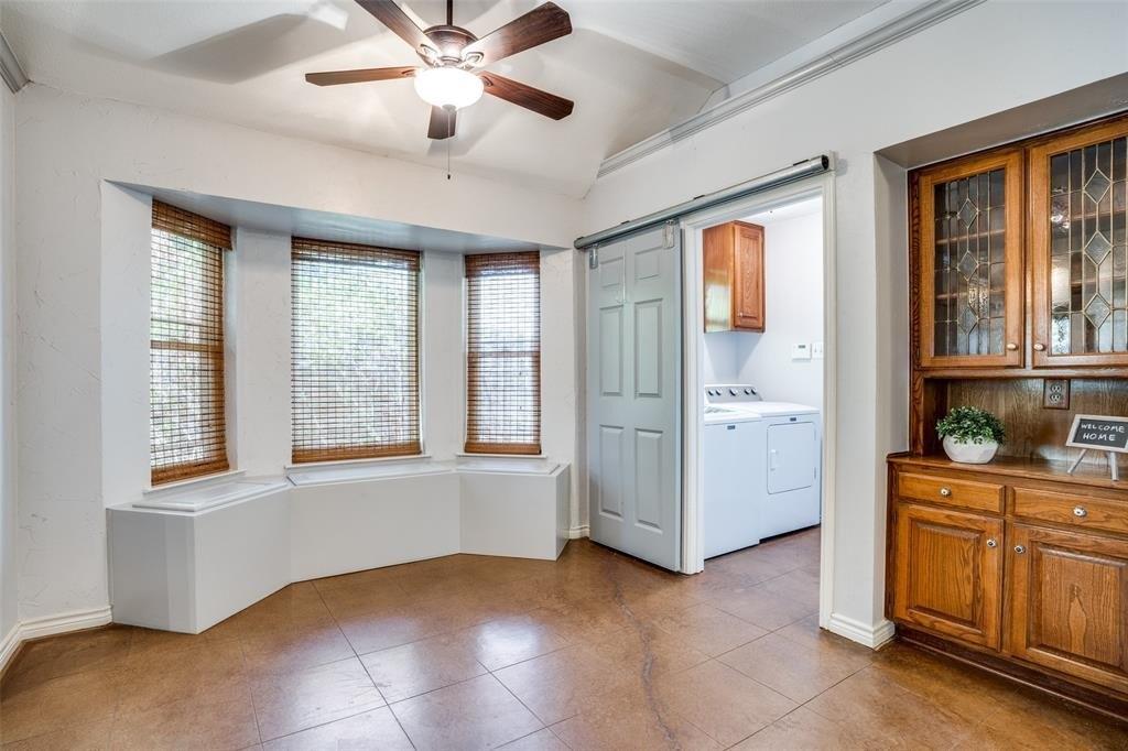 Oak Brook Ct, Arlington, TX 76016