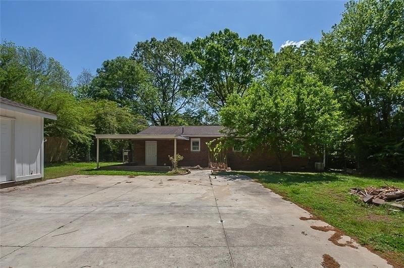 Driskell Ave Sw, Mableton, GA 30126