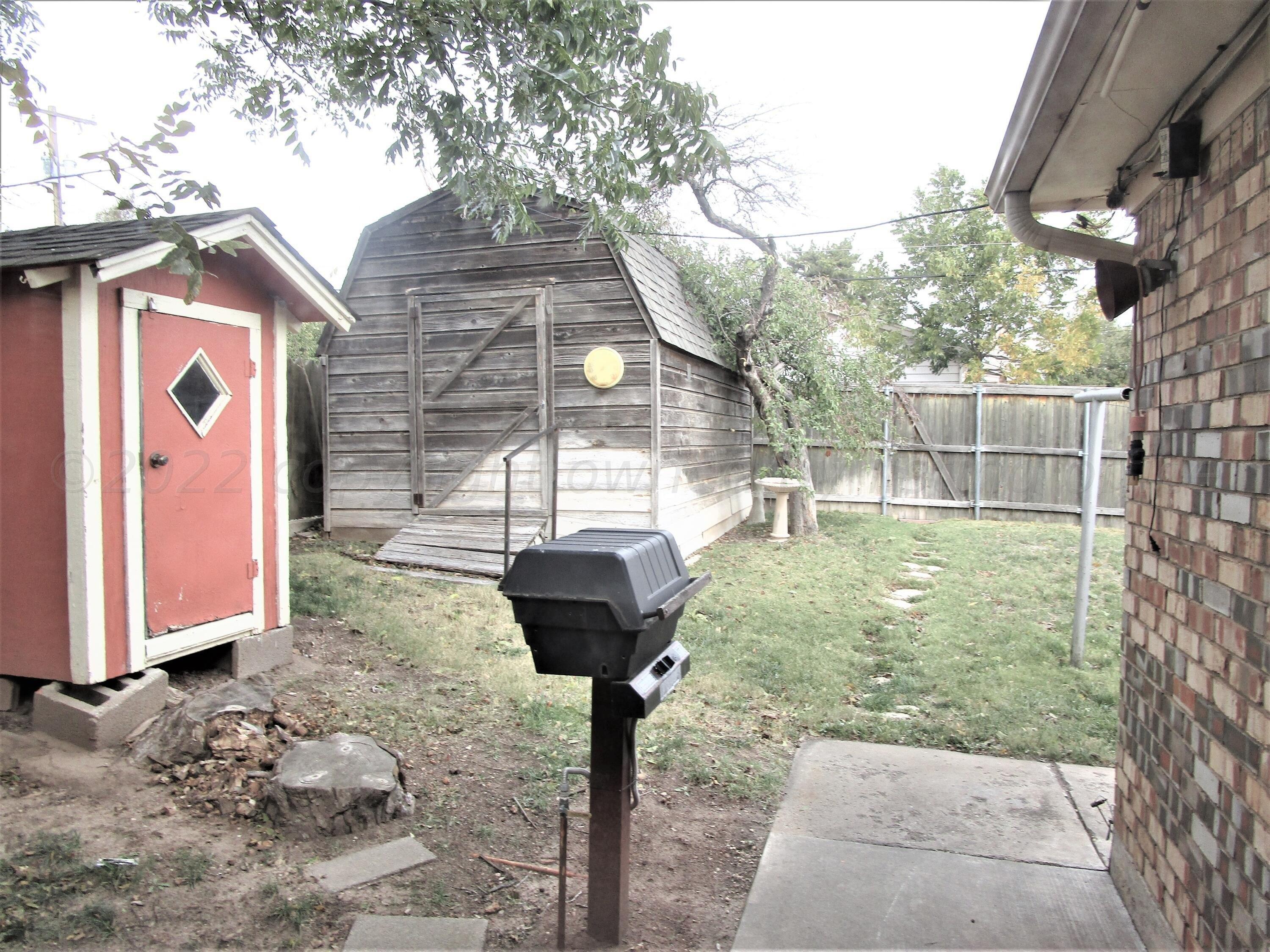 Dogwood Ln, Pampa, TX 79065