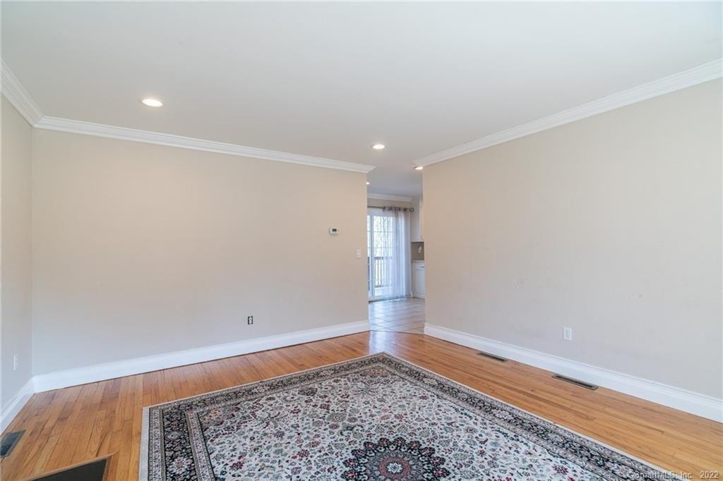 Oak Dr, Watertown, CT 06795