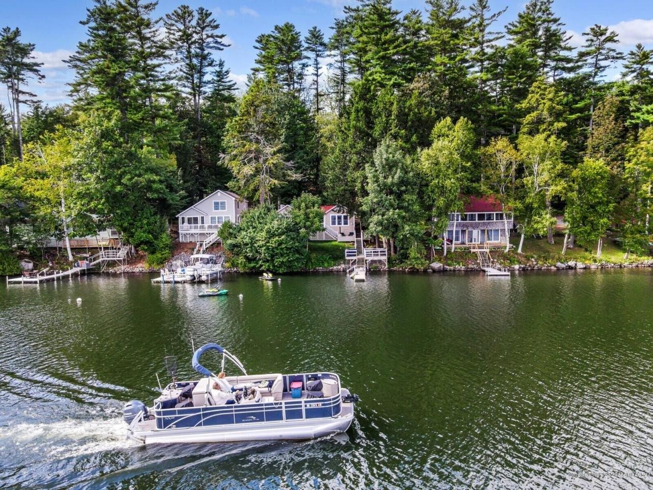 Heritage Woods Ln, Winthrop, ME 04364