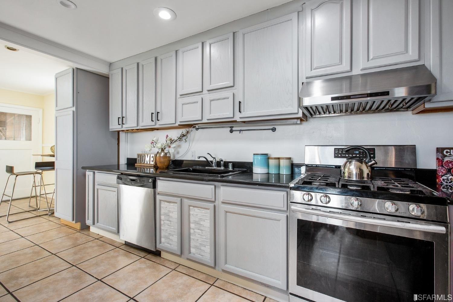 Quint St, San Francisco, CA 94124