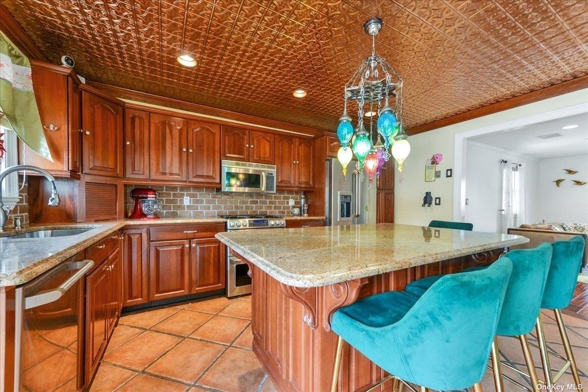 164th Rd, Howard Beach, NY 11414