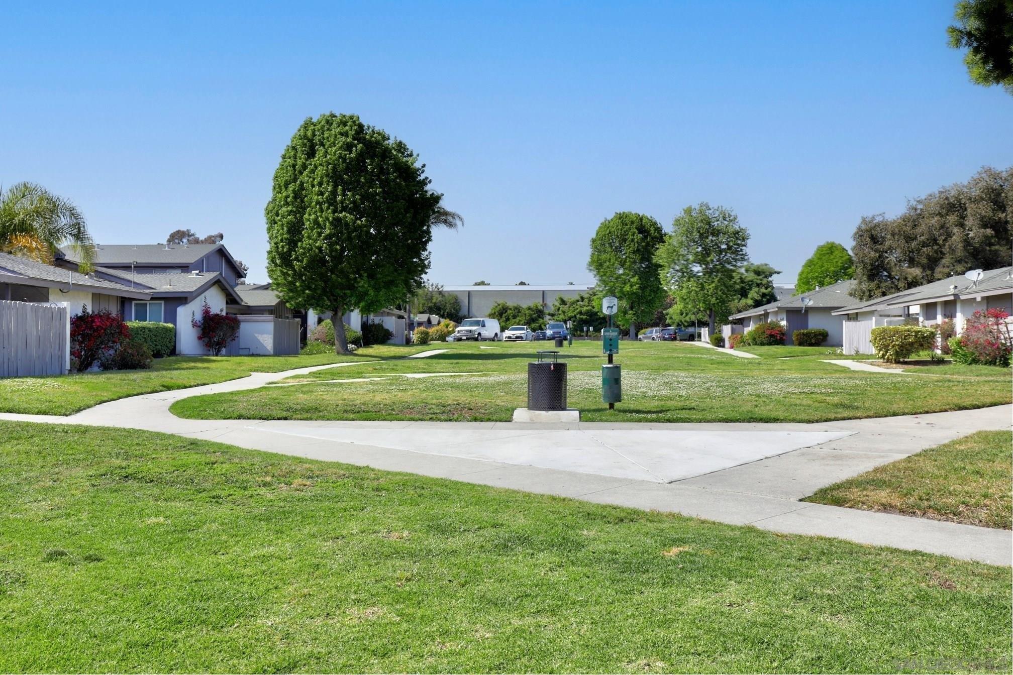 Seabreeze Walk, Oceanside, CA 92056