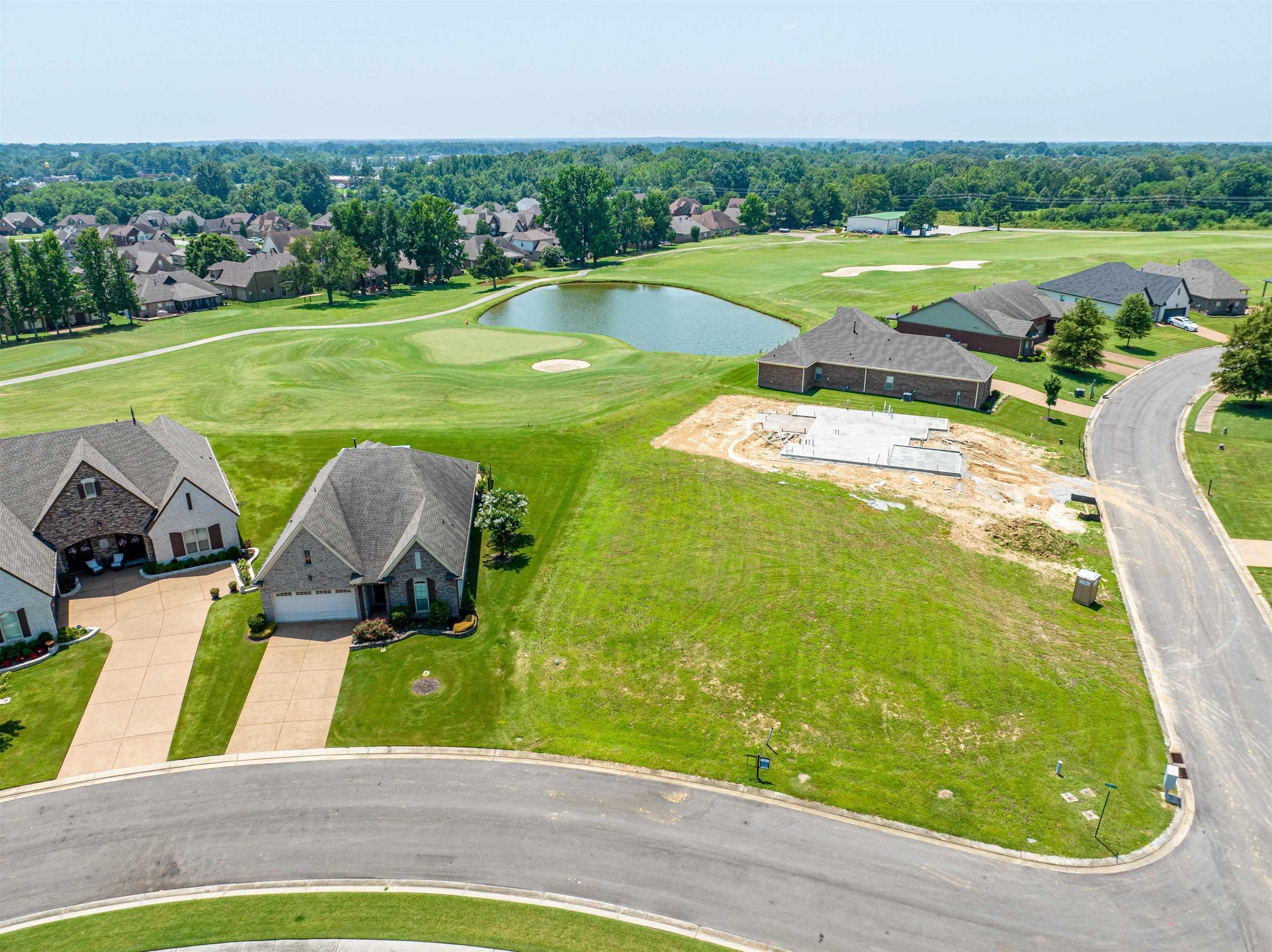 Doral Loop, Oakland, TN 38060
