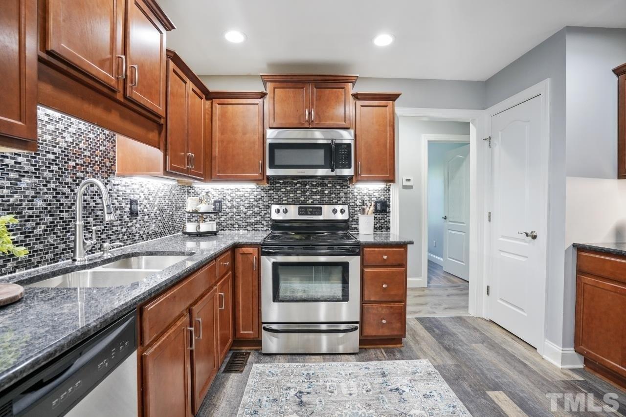 Hadleigh Way, Fuquay Varina, NC 27526