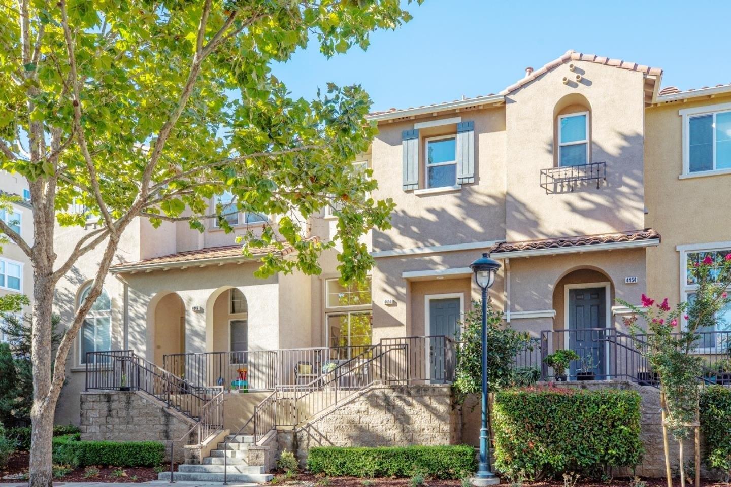 Moulin Pl, Santa Clara, CA 95054