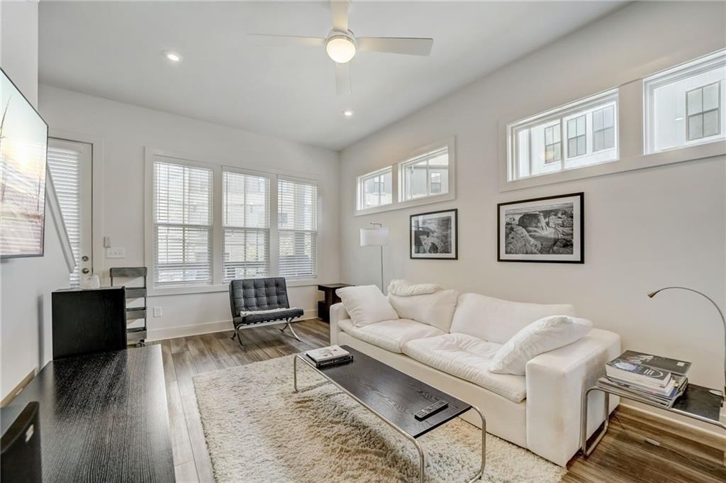 Brees Ct, Atlanta, GA 30318