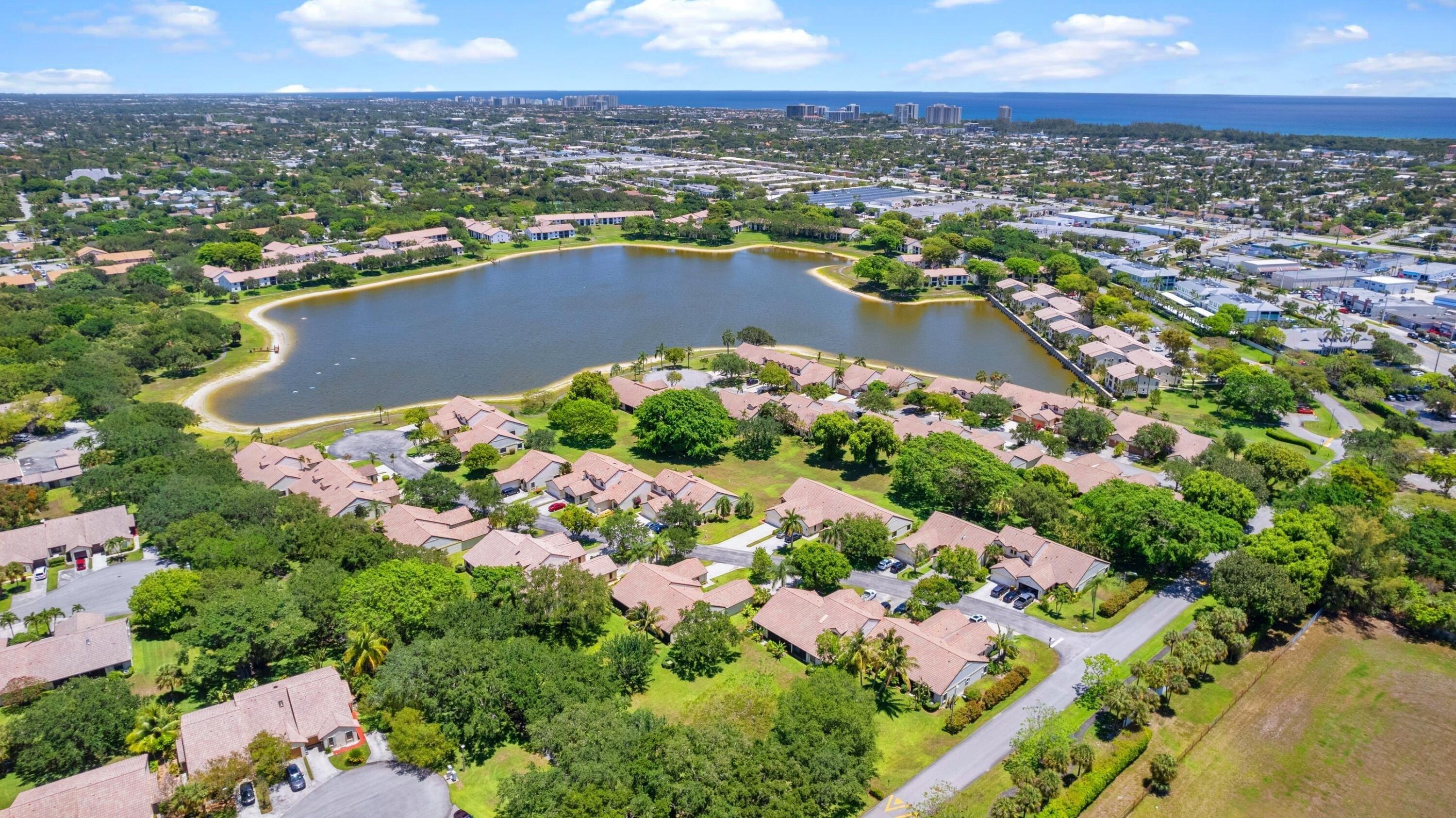 Ashwood Pl, Boca Raton, FL 33431