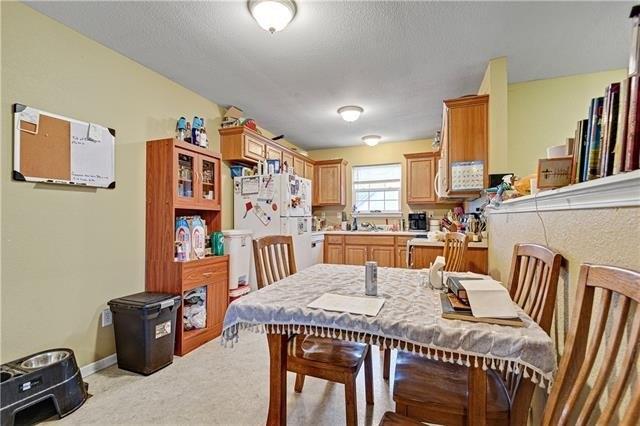 N 6th Ter, Louisburg, KS 66053