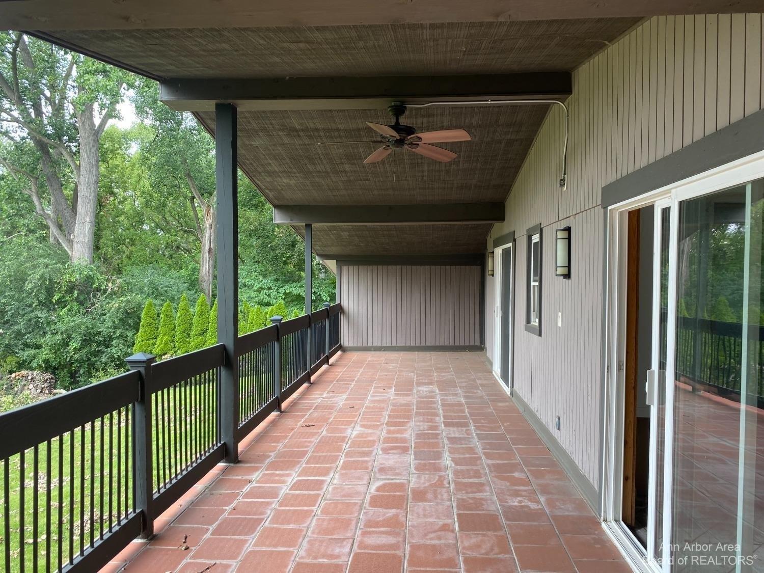 Stoddard Rd, West Bloomfield, MI 48323