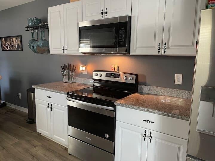 S Navy Blvd, Pensacola, FL 32507