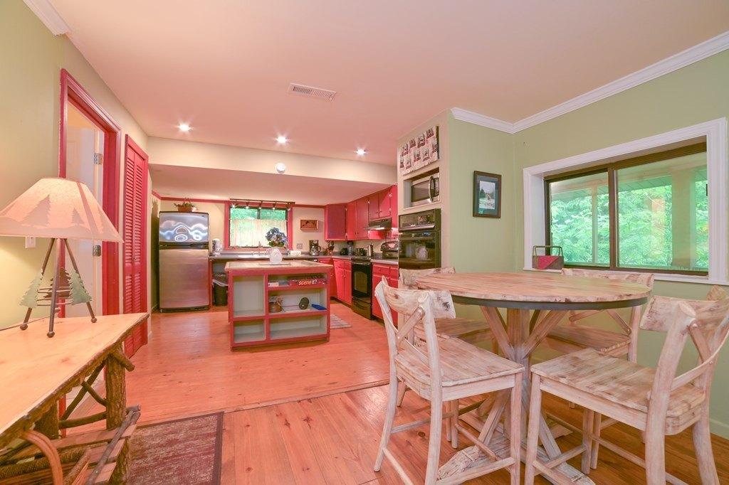 N Clear Fork Rd, Sevierville, TN 37862