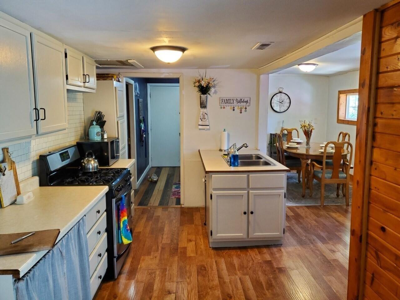 N Webber St, Mecosta, MI 49332