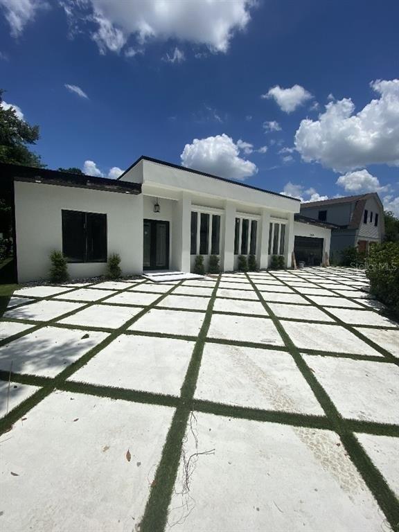 Gladstone Ave, Orlando, FL 32806