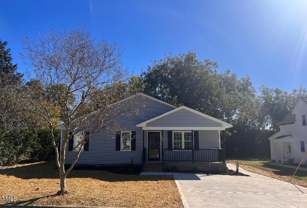 Collier St, Smithfield, NC 27577