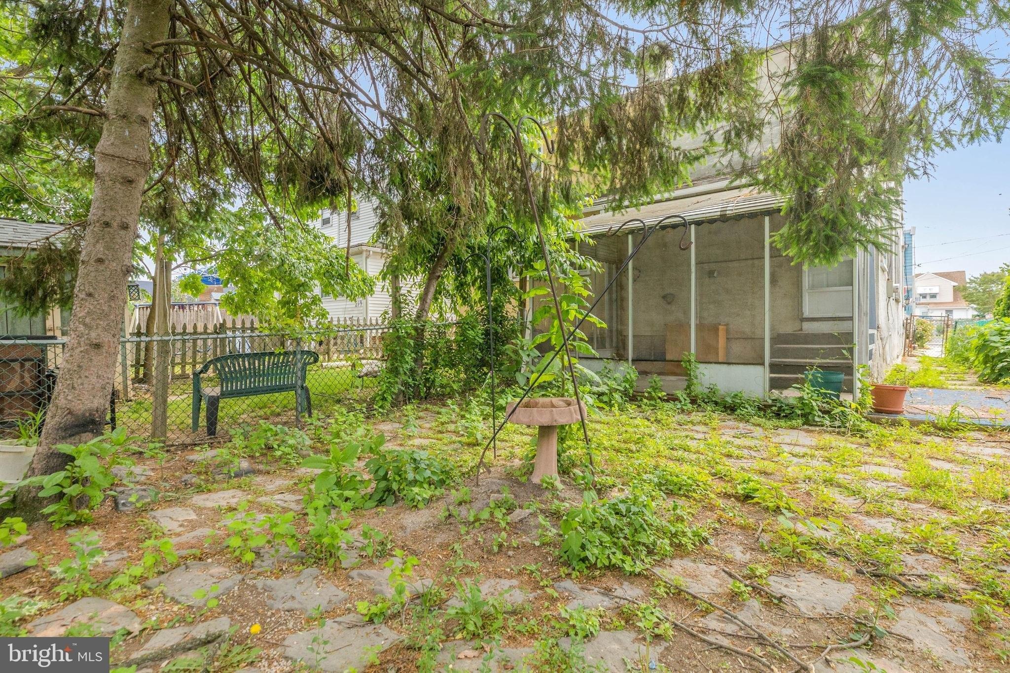 Harvey Ave, Marcus Hook, PA 19061