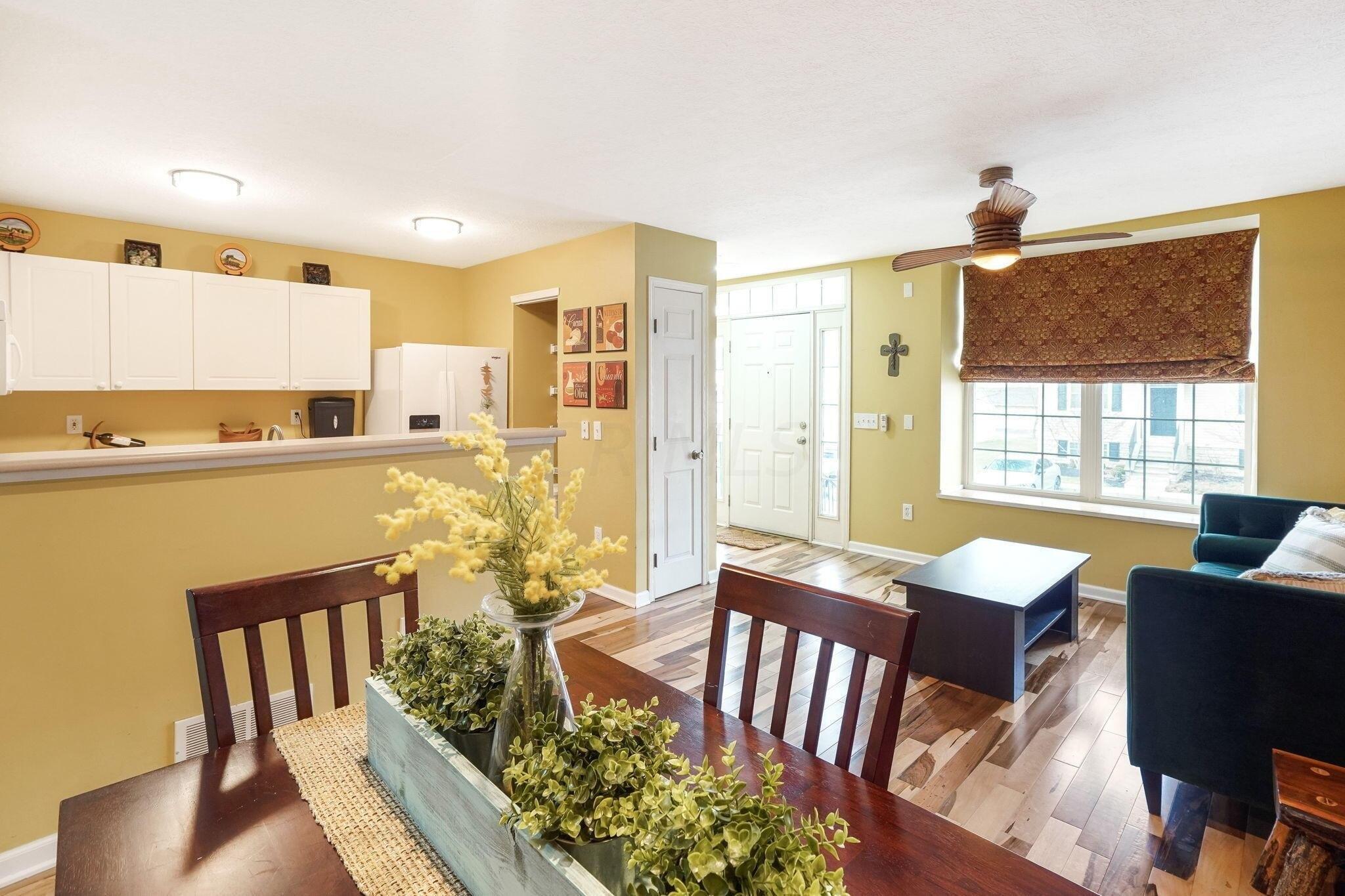 Oxford Oak Dr, Blacklick, OH 43004