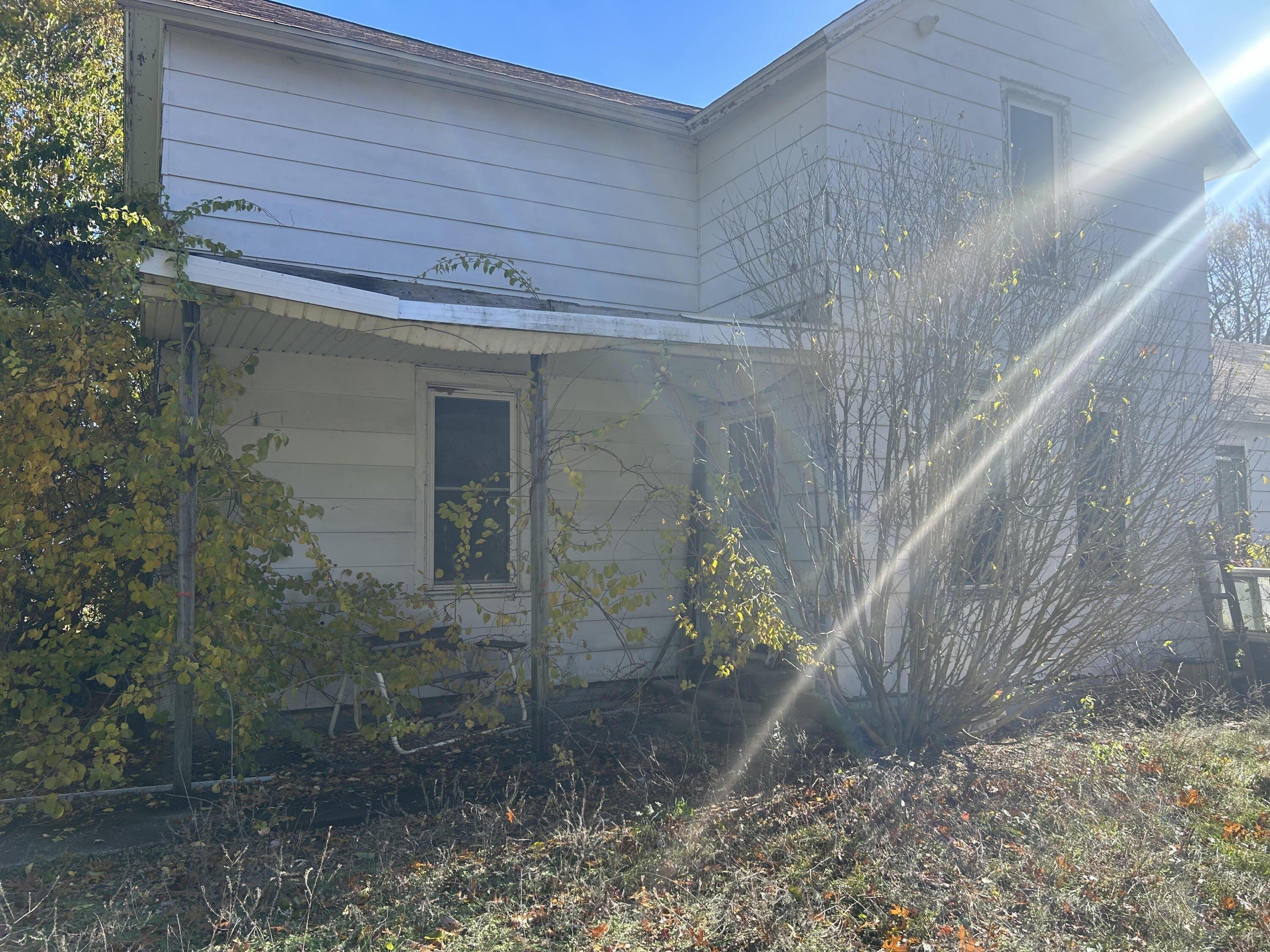 Lakeshore Dr, Muskegon, MI 49441