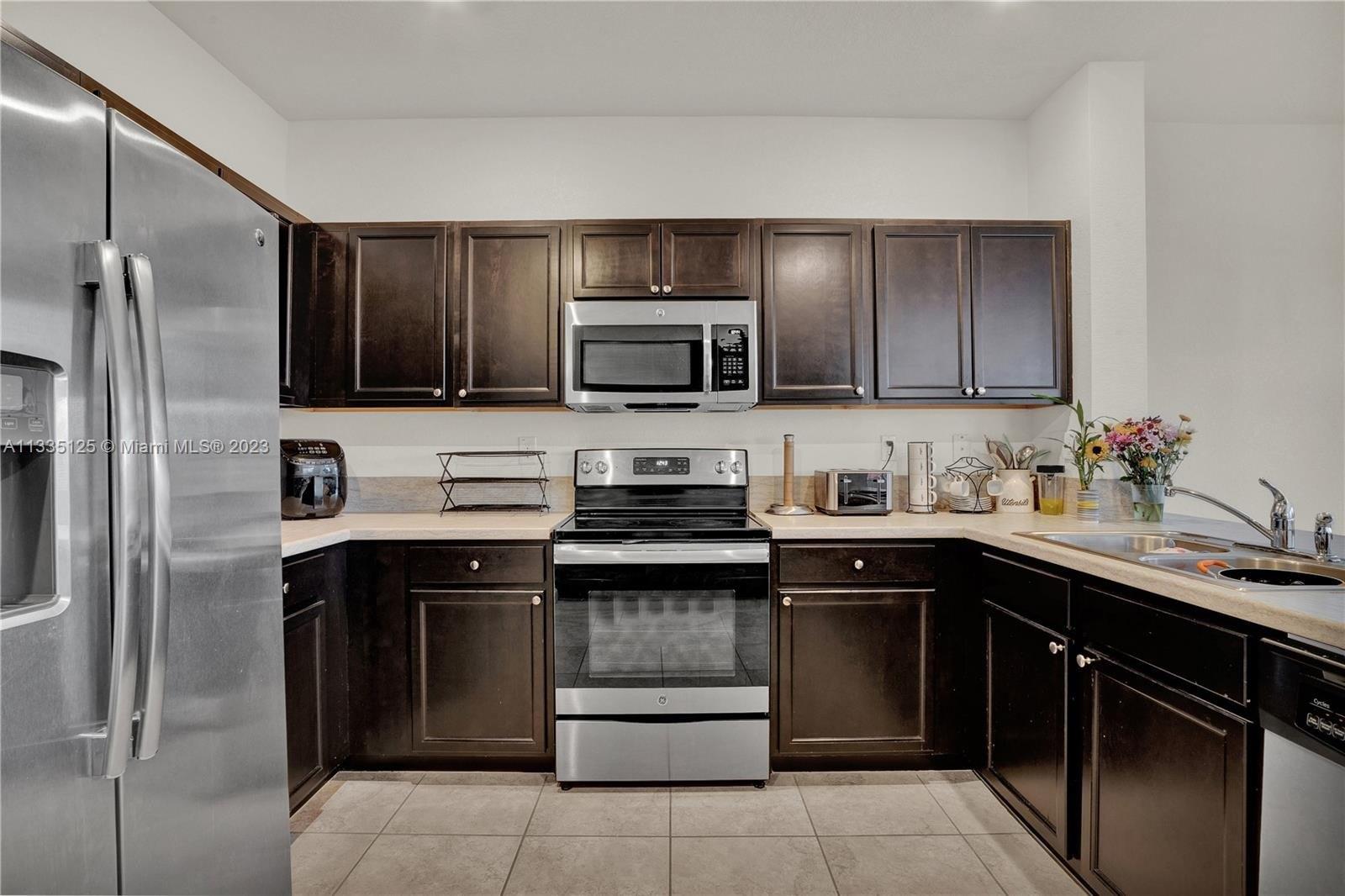 Ne 1st St, Homestead, FL 33033
