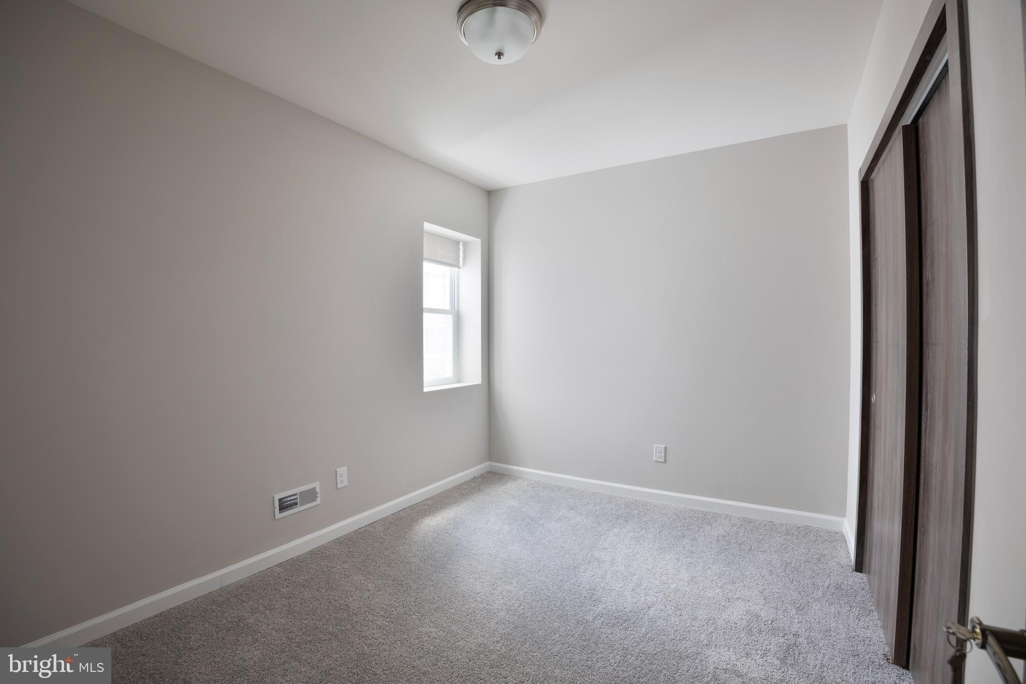 N 17th St, Philadelphia, PA 19141