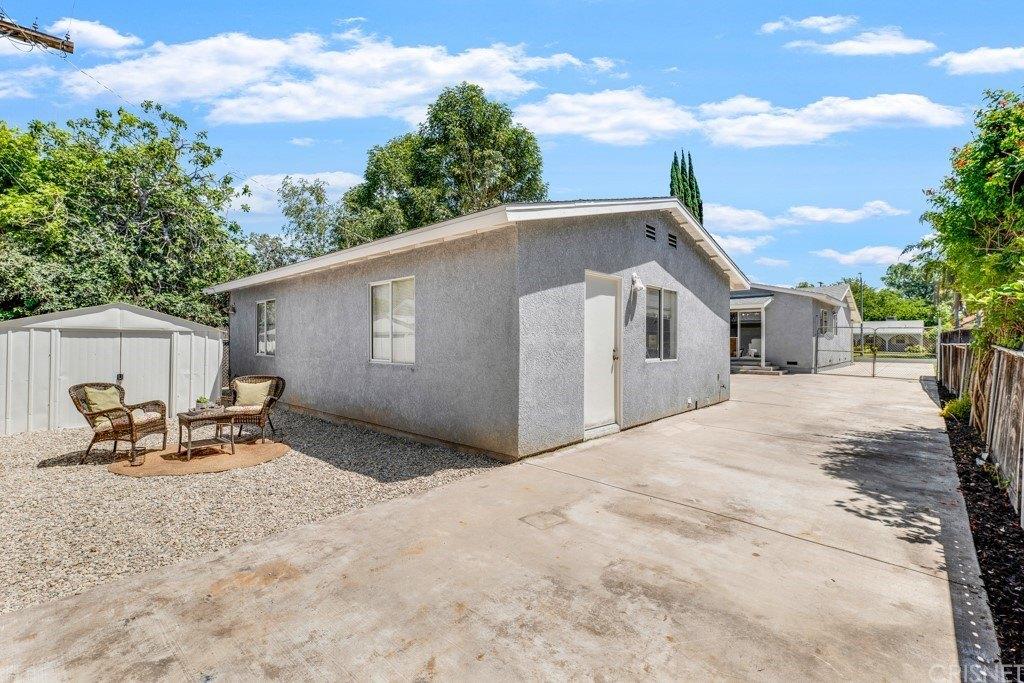 Yarmouth Ave, Reseda, CA 91335