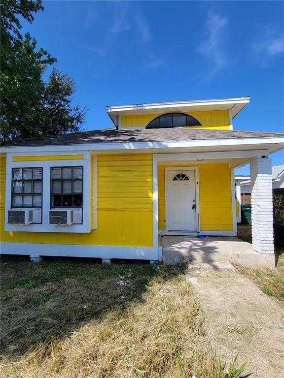 Zapata St, Corpus Christi, TX 78405