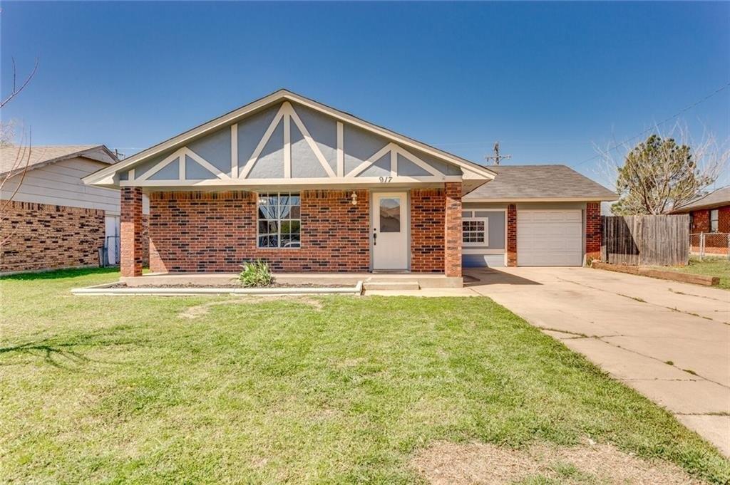 Newport Ave, Moore, OK 73160