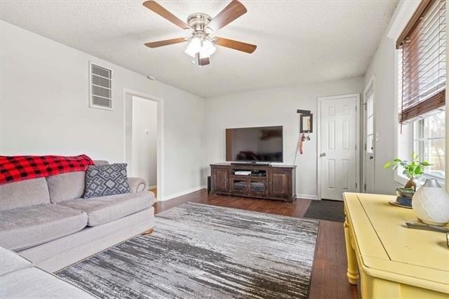 Ne 62nd St, Kansas City, MO 64119