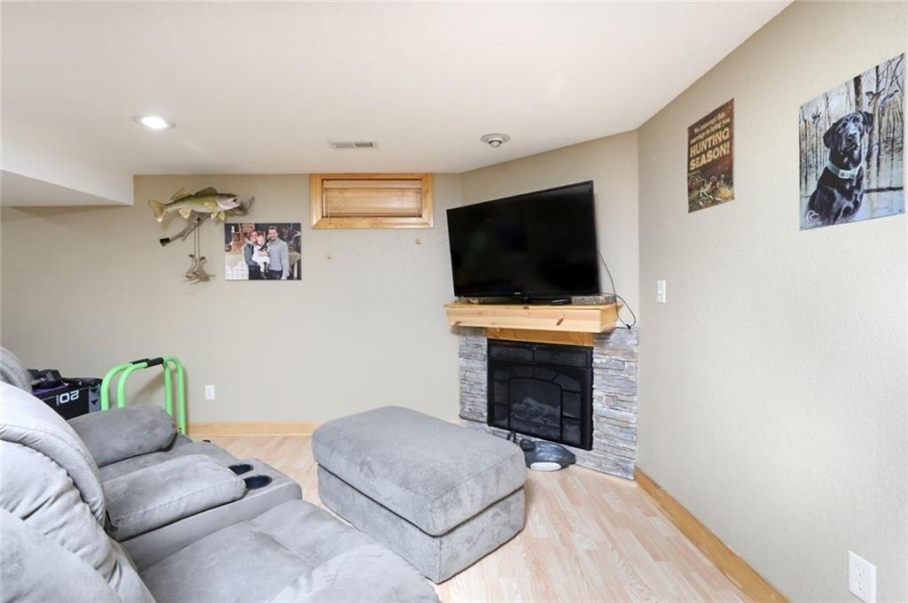 Lyndale Dr, Polk City, IA 50226