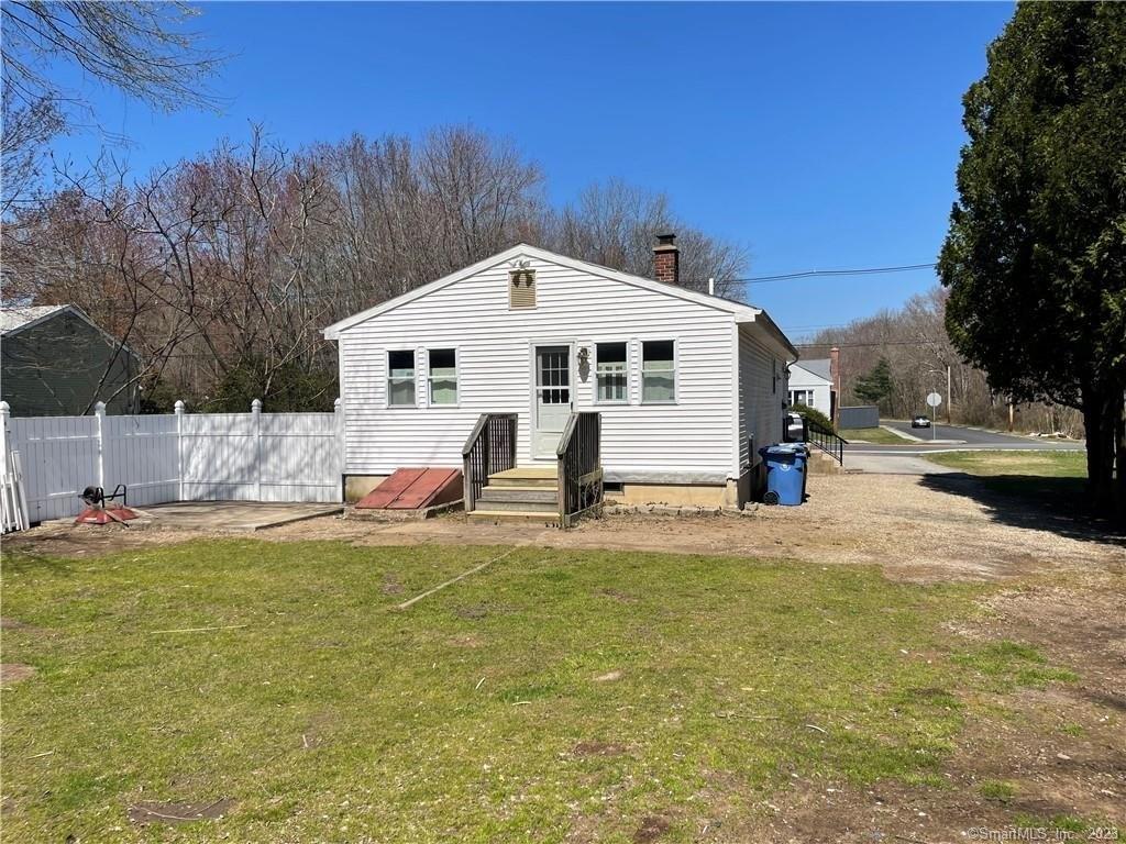 Dunham St, Norwich, CT 06360