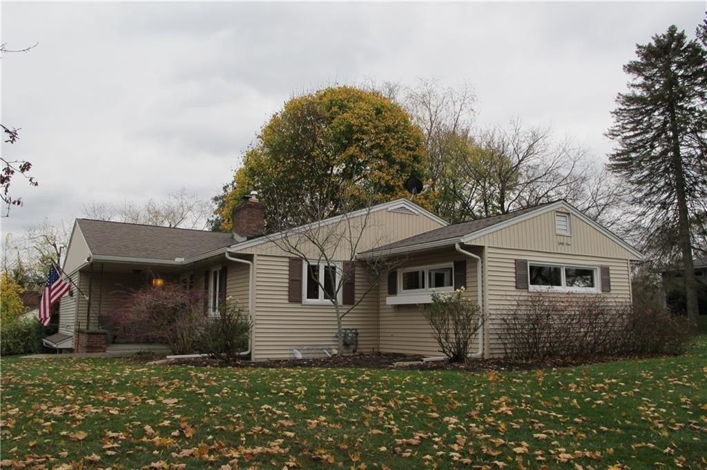 Highledge Dr, Penfield, NY 14526