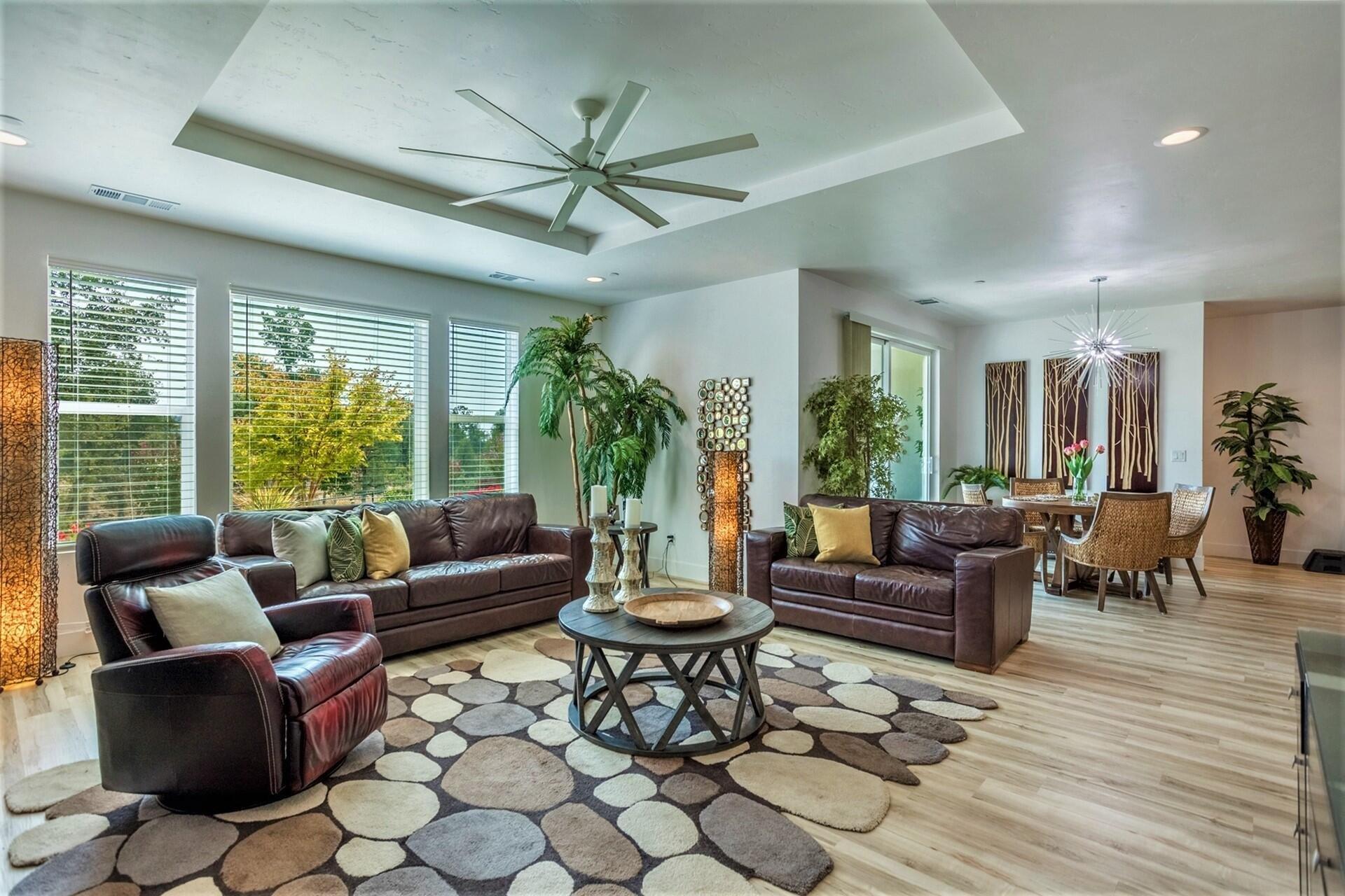 Spinnaker Dr, Redding, CA 96003