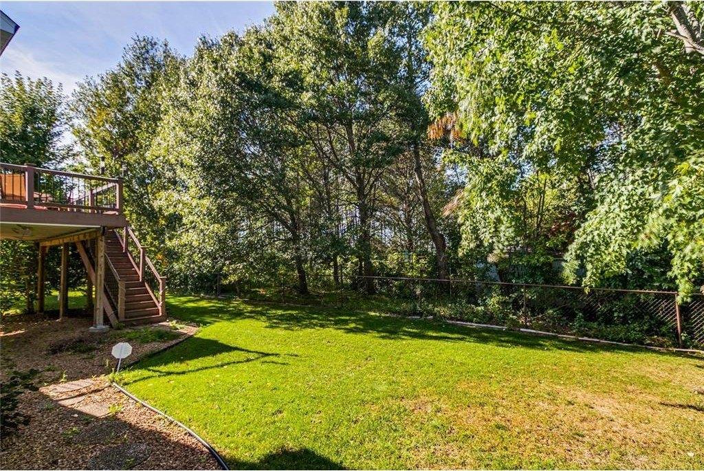 Henna Cir, North Branch, MN 55056