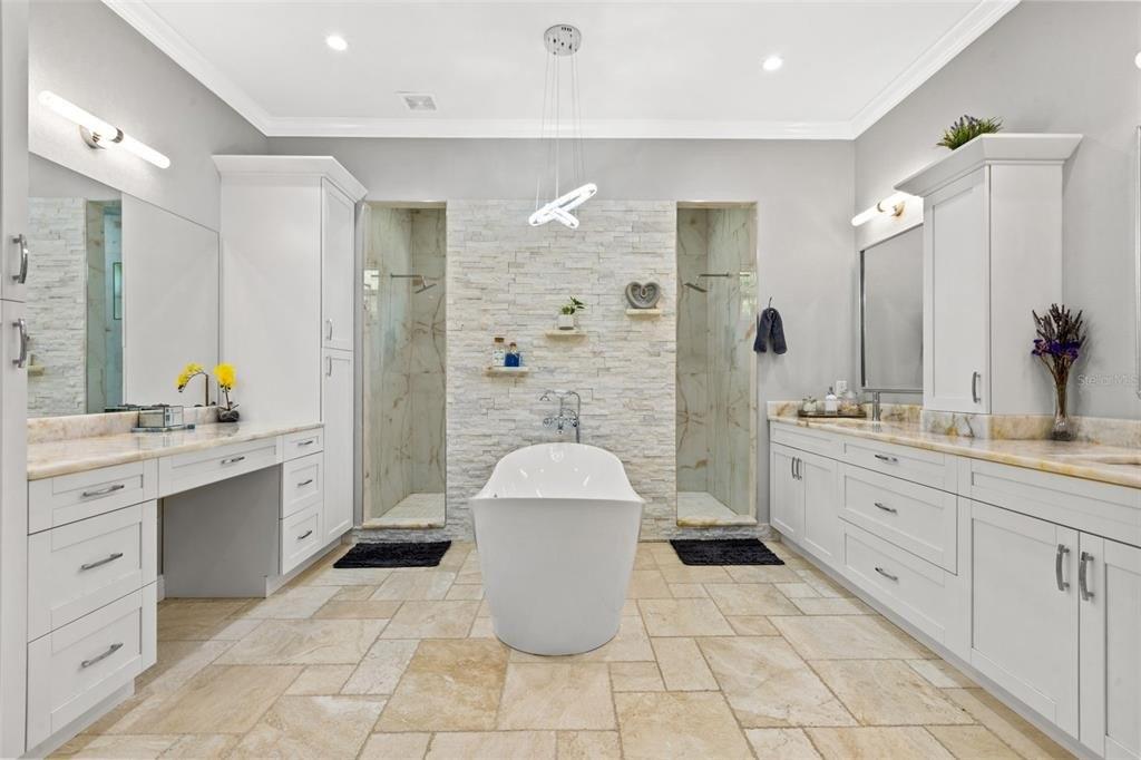 Bay Dr, Tampa, FL 33635