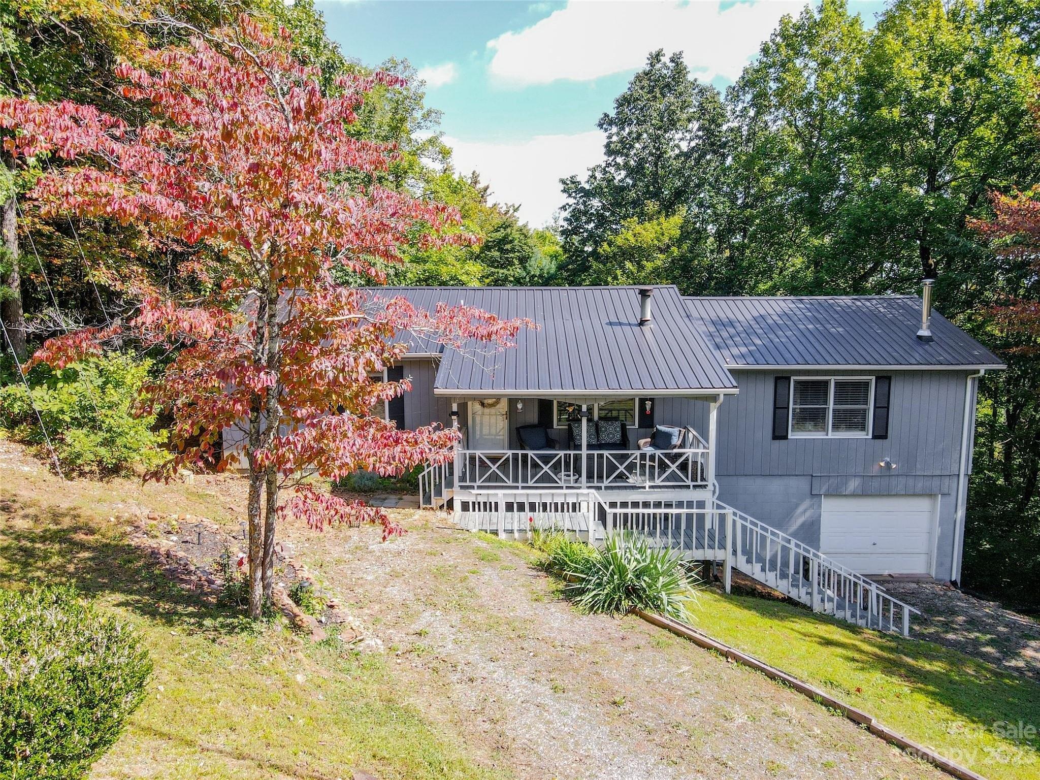 Holly Rd, Connelly Springs, NC 28612