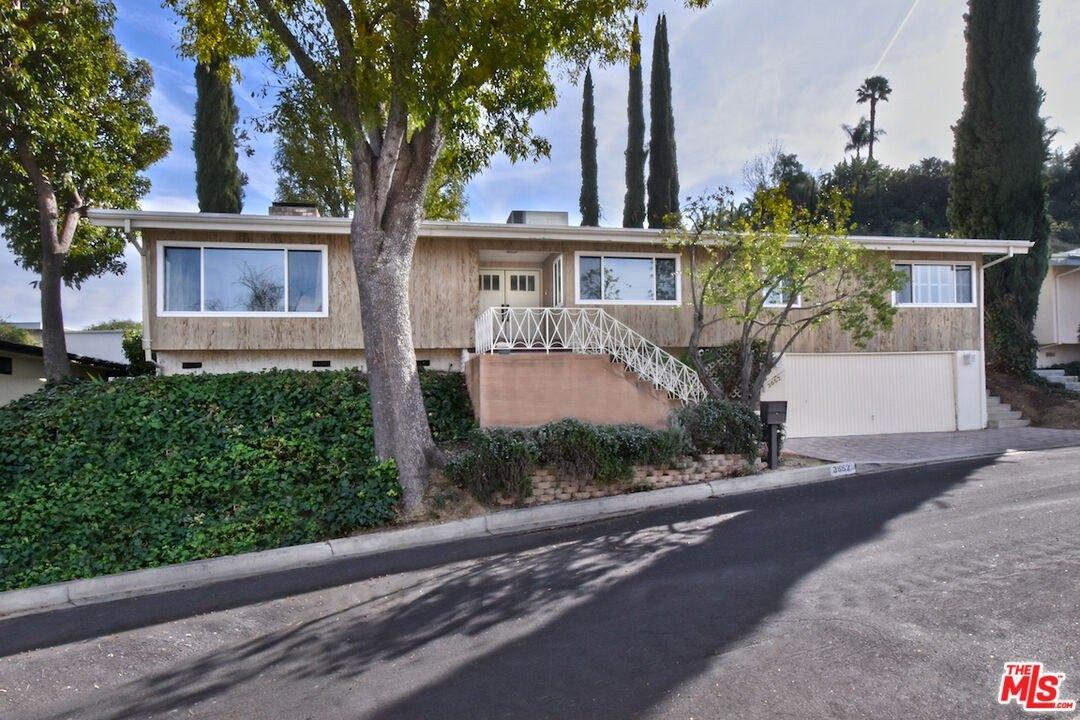 Sherview Dr, Sherman Oaks, CA 91403