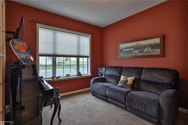 Lisa Ln, Easton, PA 18045