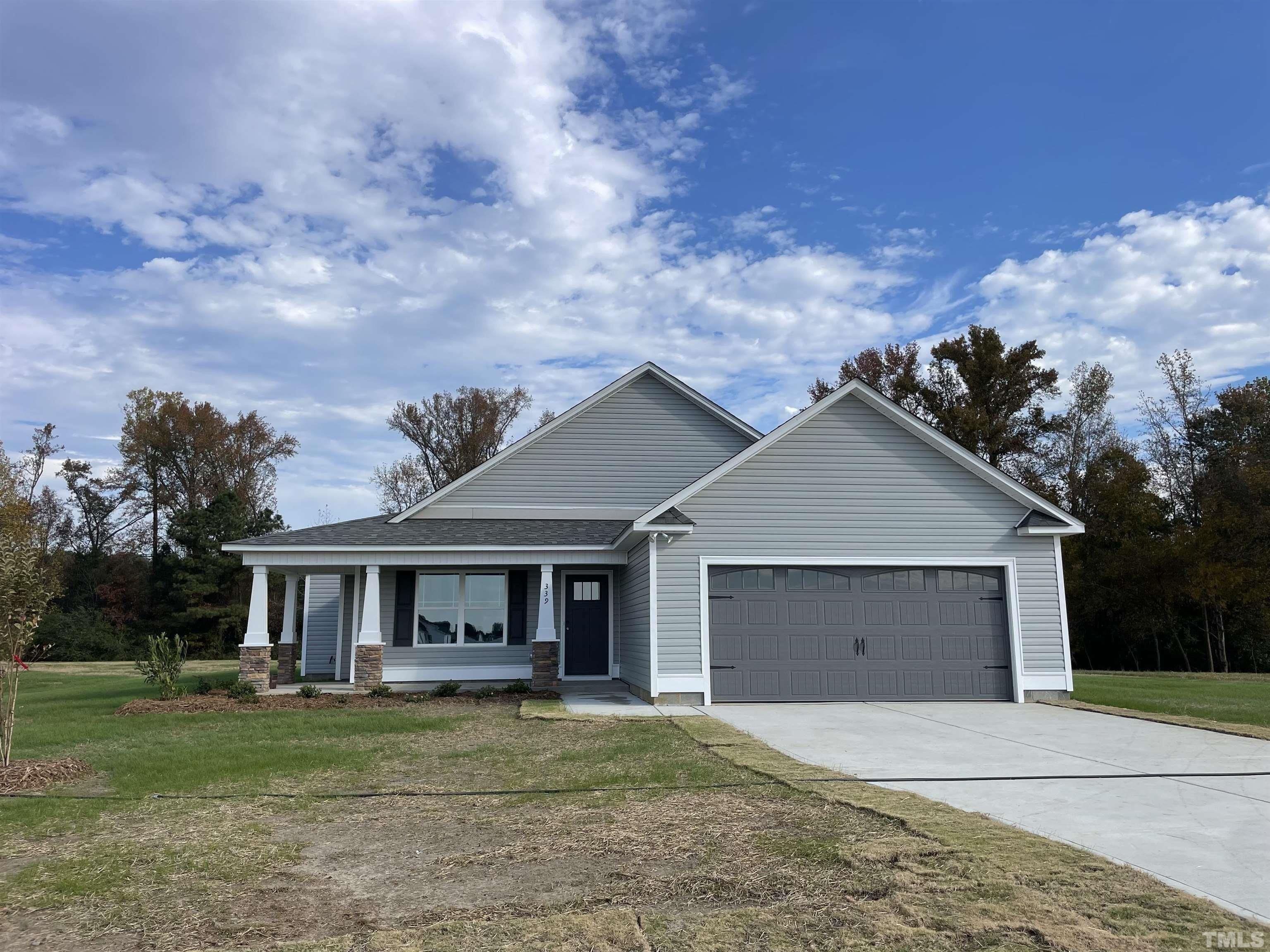 Sandcastle Ln, Four Oaks, NC 27524