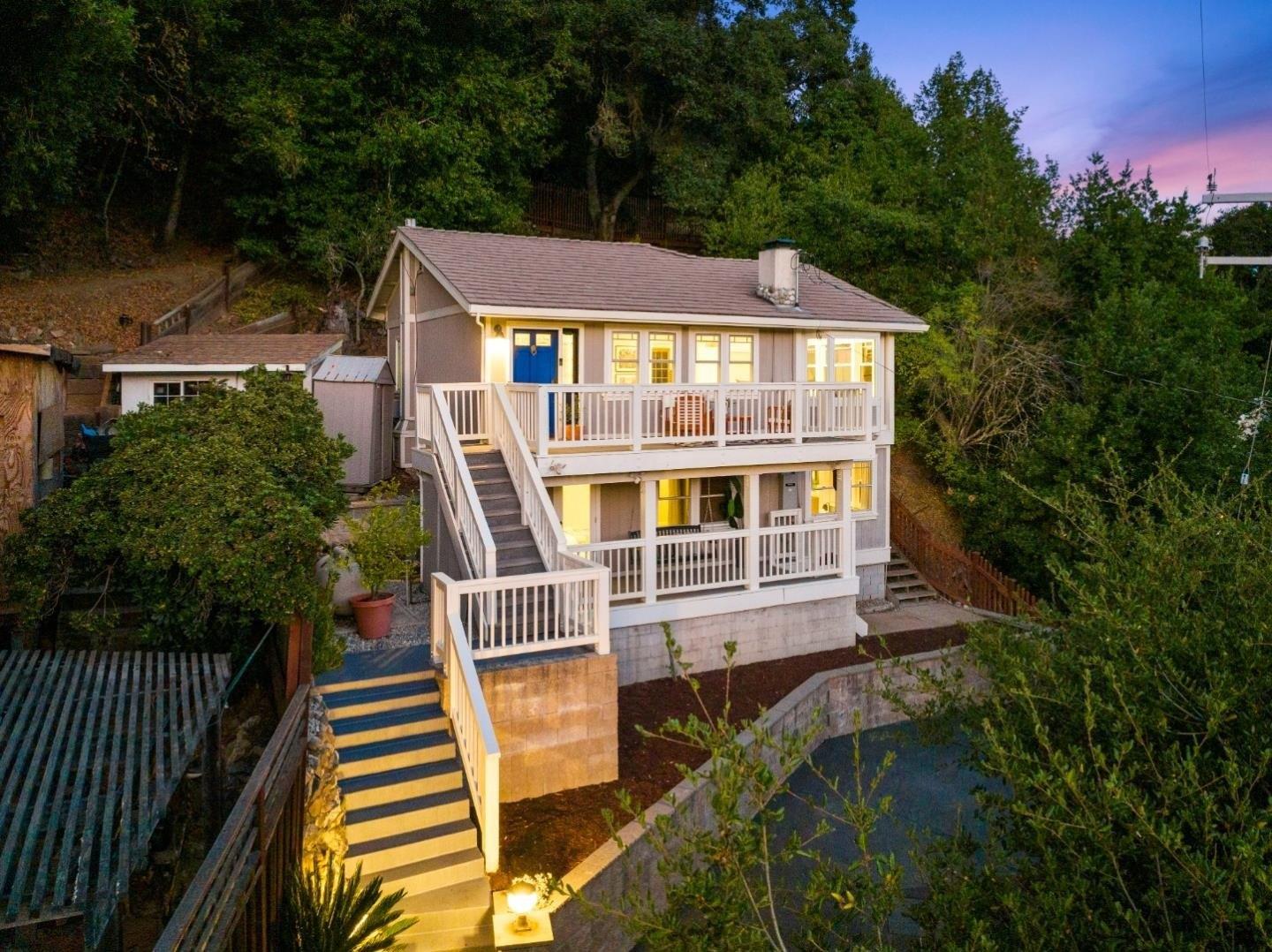 Locust Dr, Los Gatos, CA 95033