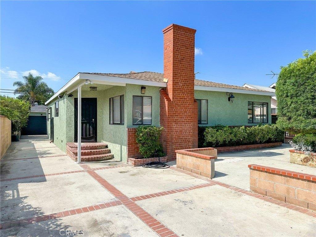 Magnolia Ave, Long Beach, CA 90806
