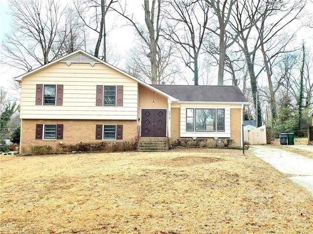Donovan Pl, Charlotte, NC 28215