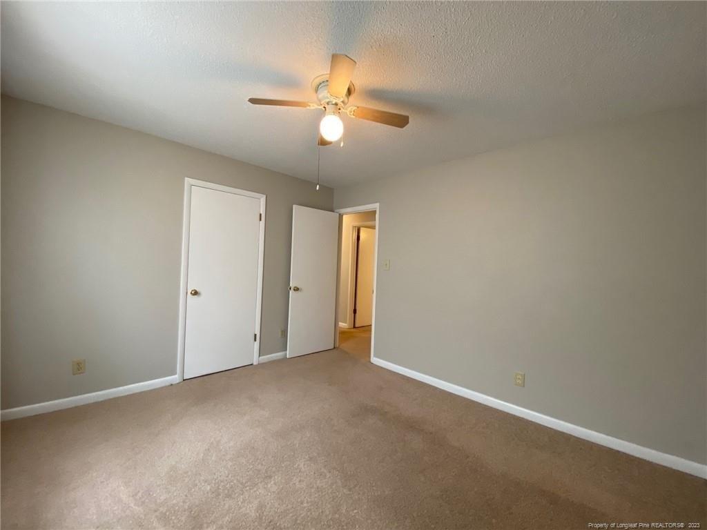 Waterdale Ct, Fayetteville, NC 28304