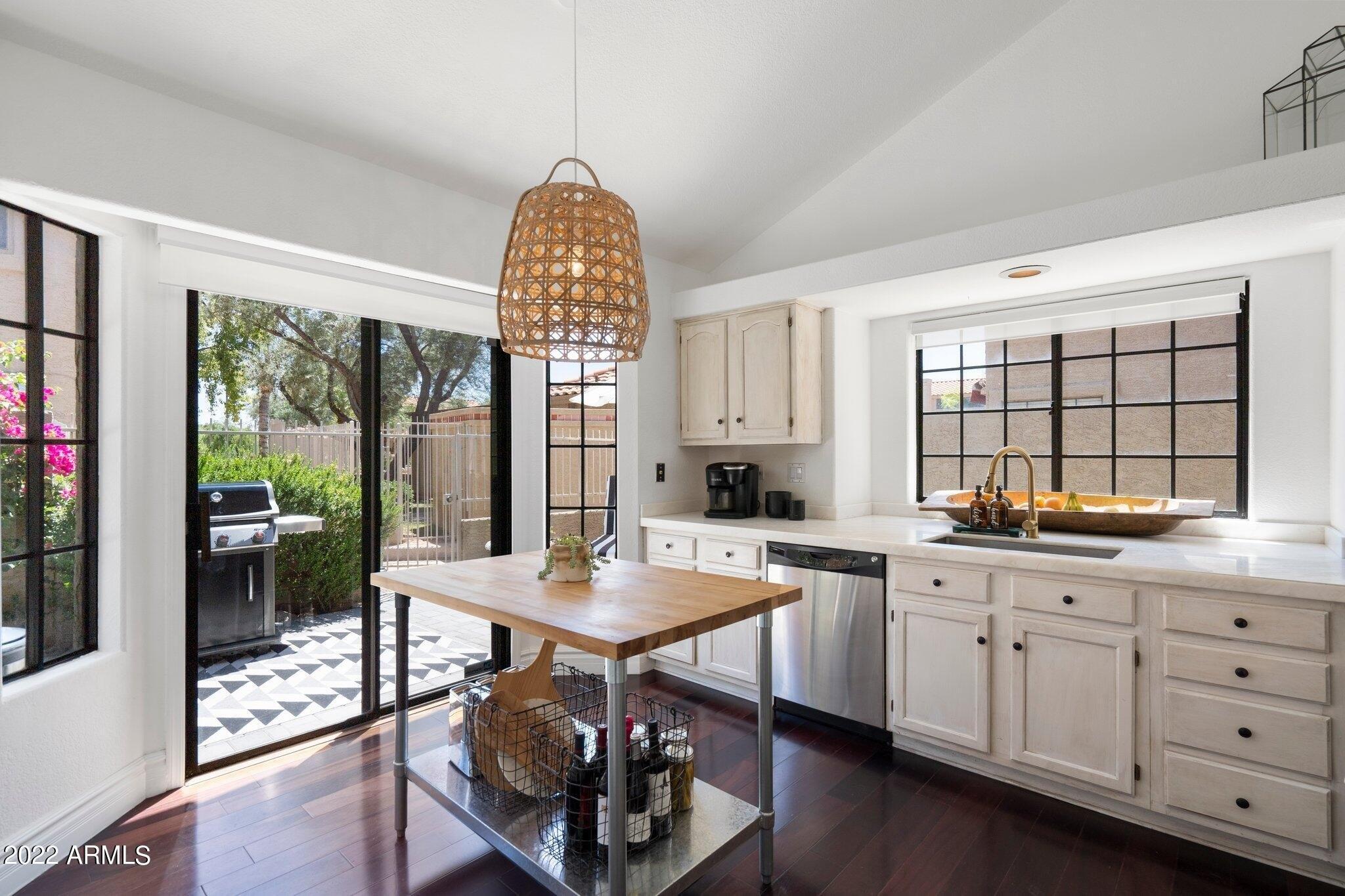 E Pepper Tree Ln, Scottsdale, AZ 85250