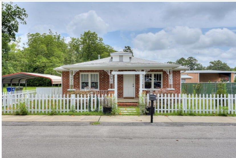 Marion St Ne, Aiken, SC 29801